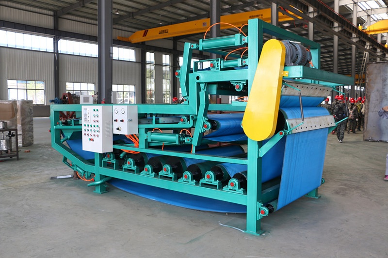 Stainless Steel Belt Filter Press For Large Scale Sludge Dewatering Capacity 3-25m3/H