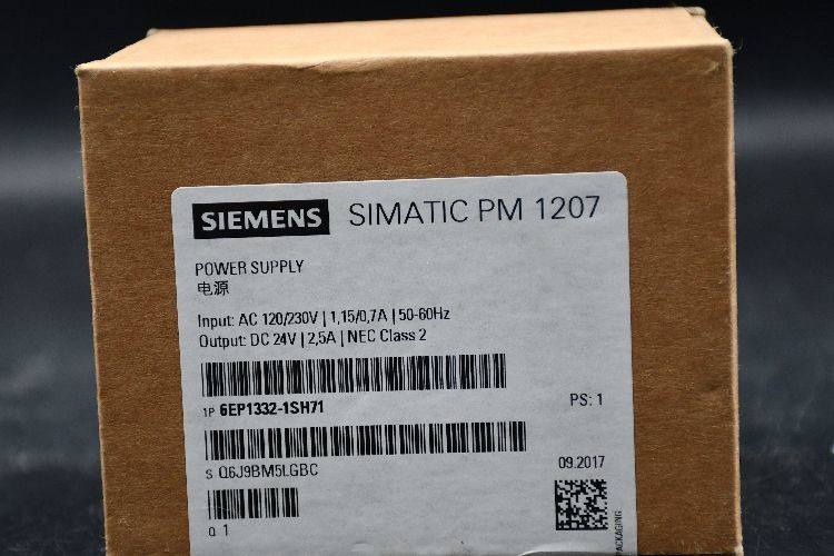 Siemens Resistor for use with MICROMASTER 4 - 285mm Length, 380 - 400 V, 13 kW