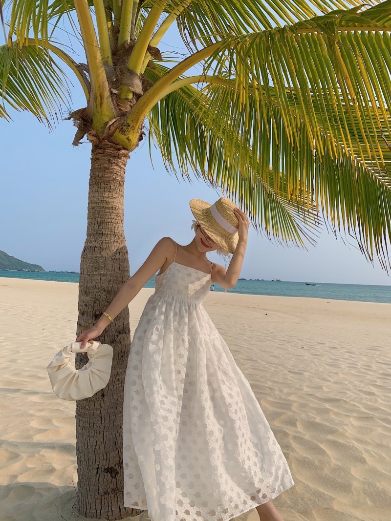 Sexy Back Tie Strap 115cm White Sleeveless Beach Dress Mid Length