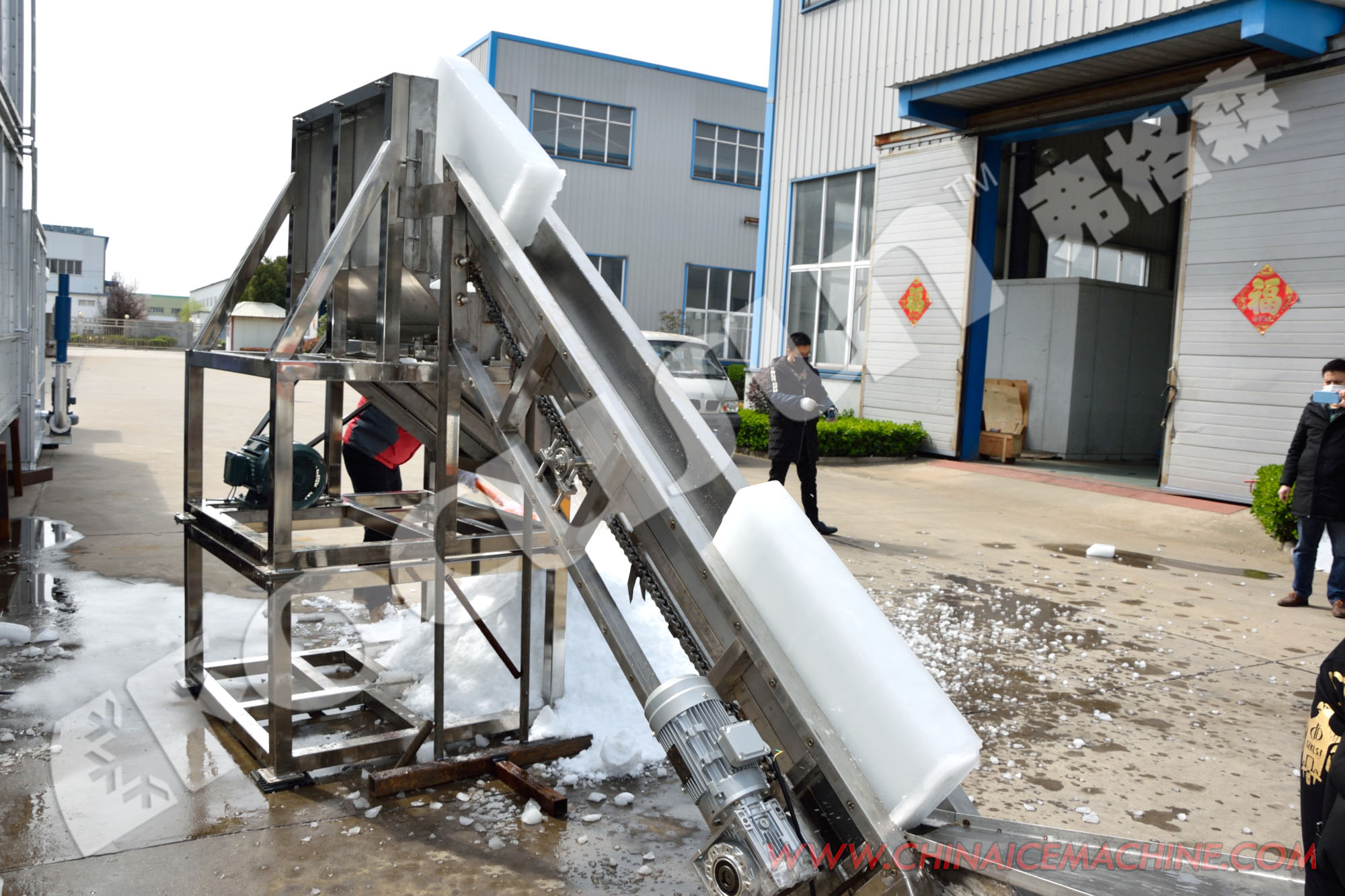High Capacity 1 Ton per Hour Ice Crushing Machine for Commercial Applications
