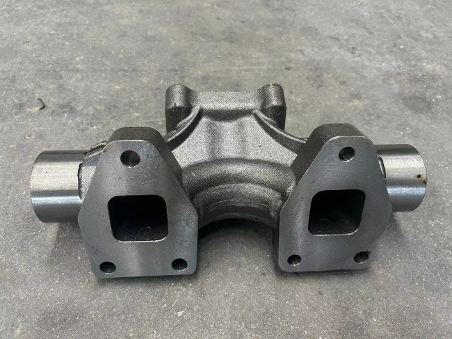 202V08102-0639 Exhaust Manifold HOWO Truck Parts Sitrak C7H T5G C9H T7H