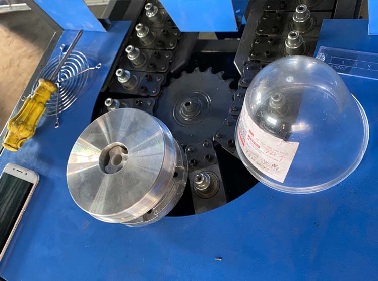 100 KN Clamping Force Semi-Automatic PET Bottle Blowing Machine with 15 kW Power
