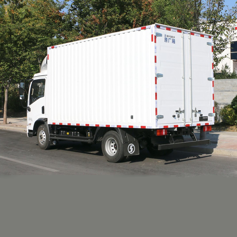 Shacman Light Duty Single Row Van Box Truck With Weichai WP2.3Q140E62 Engine