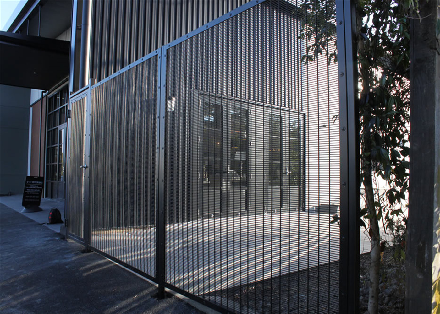 12.7mmx76.20mmx 3.5mm diameter anti climb mesh 2000mmx2515mm powder coated RAL interpon brand