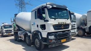 China Howo 8x4 Used Ready Mix Trucks ZZ5317 Used Volumetric Concrete Mixer wholesale