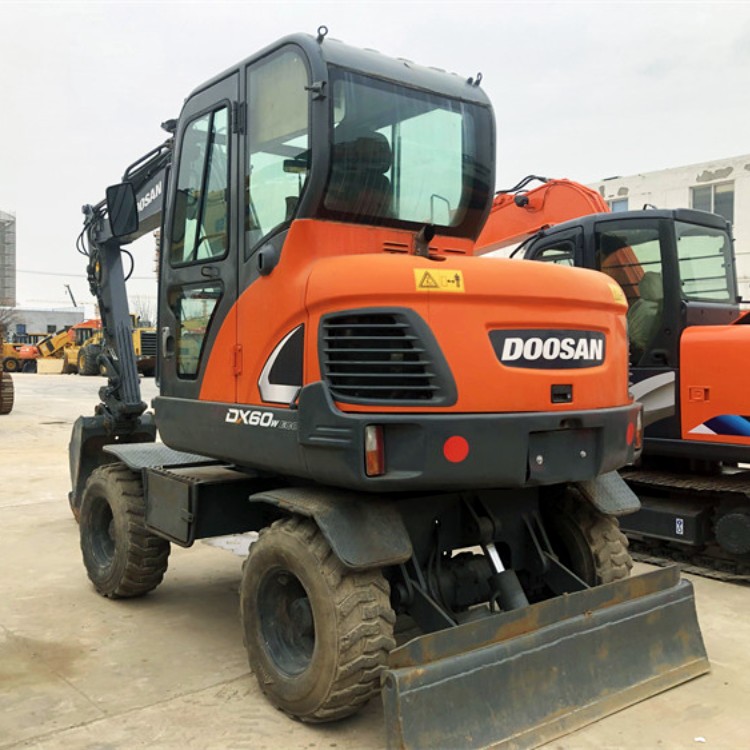 2020 Year Model Doosan DX60 Second Hand Excavator from Korea with 6 Ton Capacity