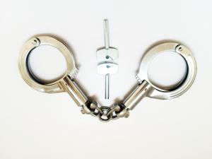 China Class Style Stainless Steel Handcuffs Anti Shear Cop Handcuffs wholesale
