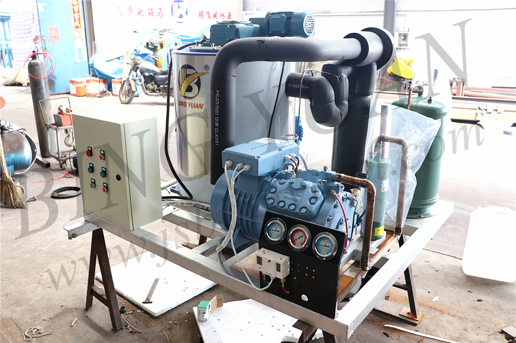 R404A 220V 12T Flake Ice Maker Machine , Commercial Ice Maker Machine