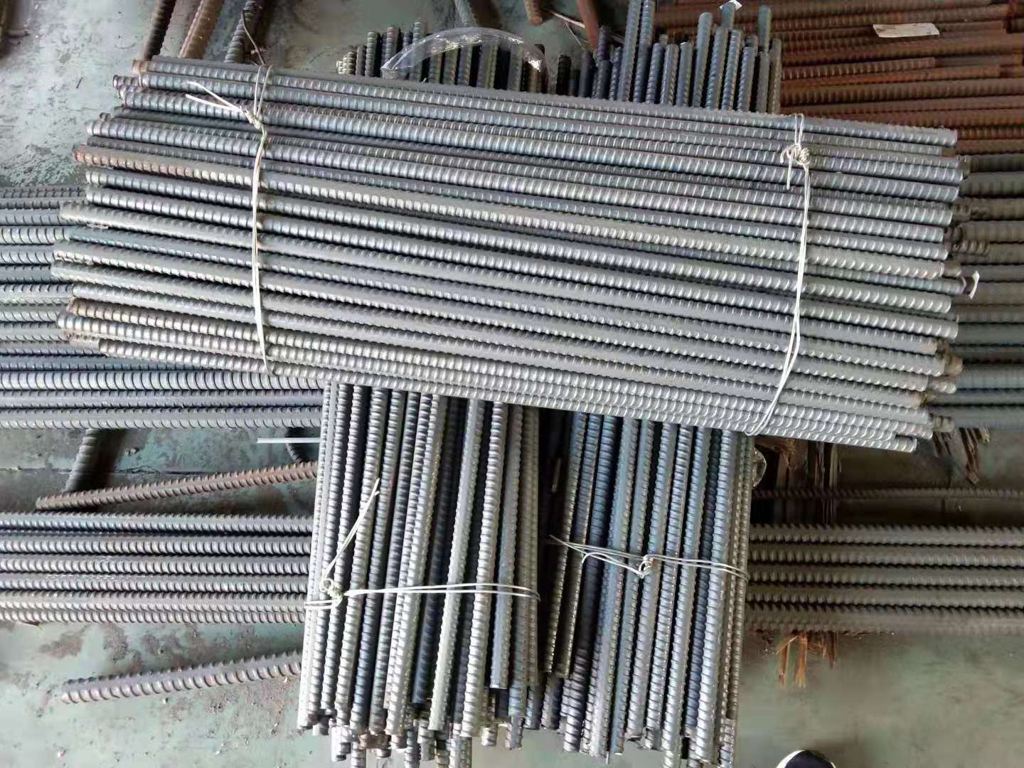Hot Ribbed Deformed Steel Bar