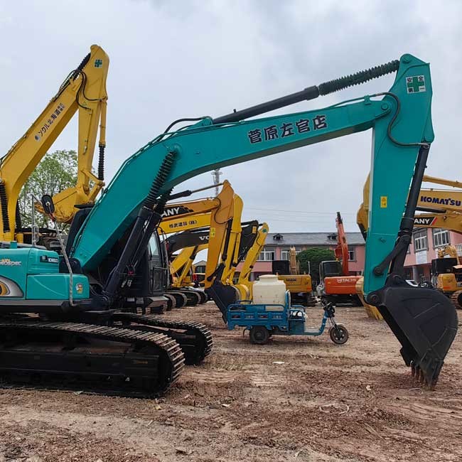 20tons Second Hand Kobelco Excavator Middle SK200D Crawler Excavator 0.8m³ Bucket Capacity