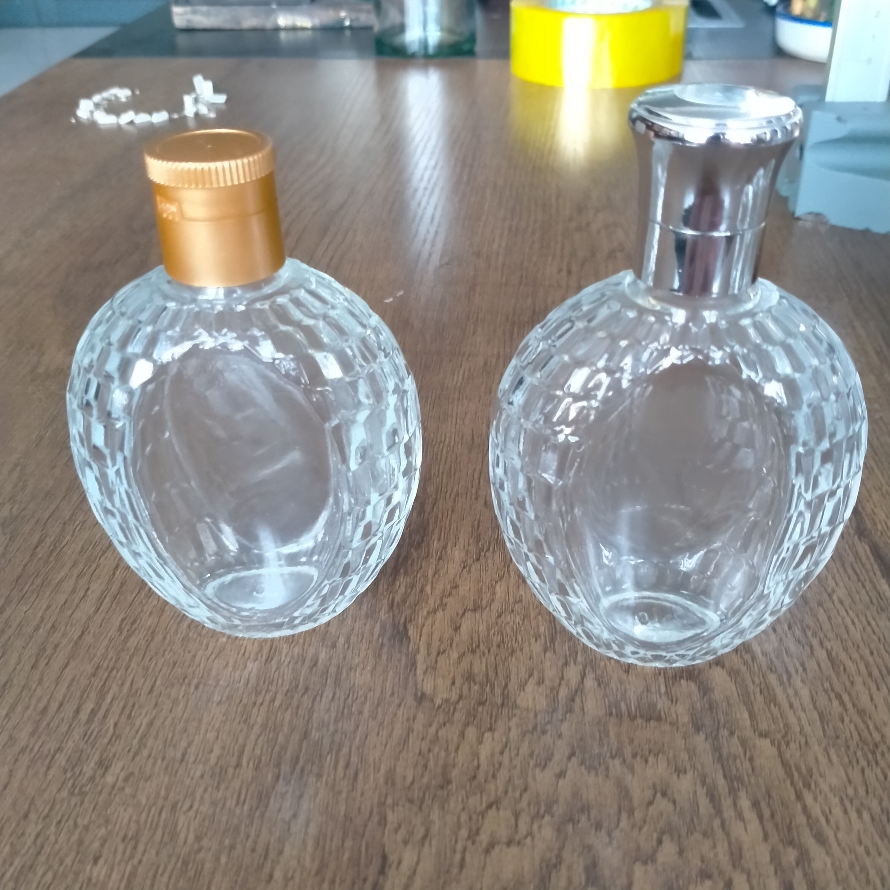Small Empty Spirit Whisky Wine Bottle SCREW CAP 50ml Mini Glass Alcohol Liquor Bottles