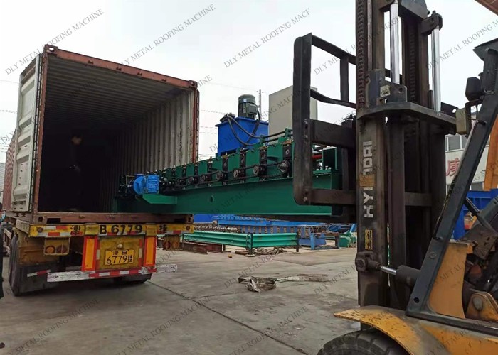 Hydraulic Cutting 40ft Sheet Metal Profiling Machine Cr12 Roof Making Machine