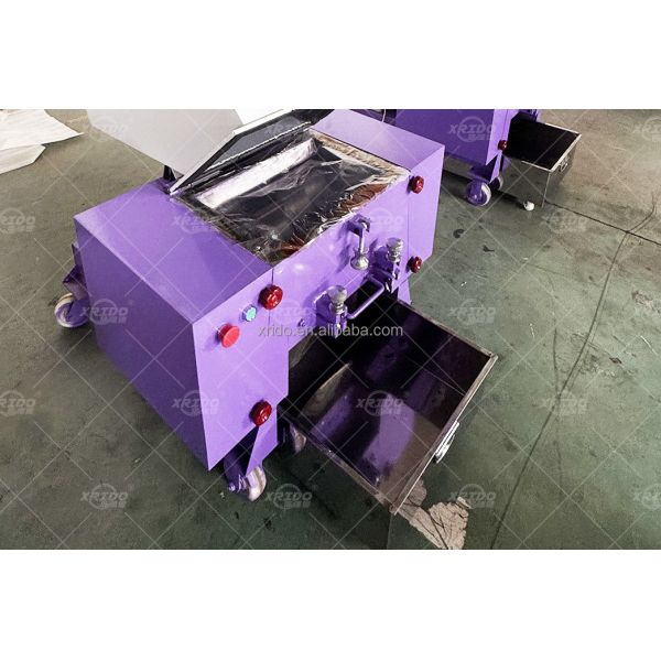 Durable Blade Material Plastic Crusher with Customizable Voltage and 1 Year Warranty for Efficient Plastic Shredding