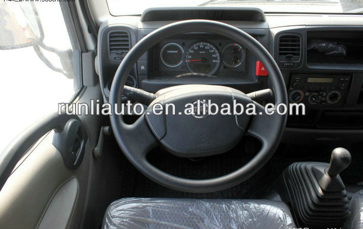Dongfeng Cabstar Light Duty Cargo Truck 2Tons To 4Tons Van Box Truck ZN5040XXYA1Z4