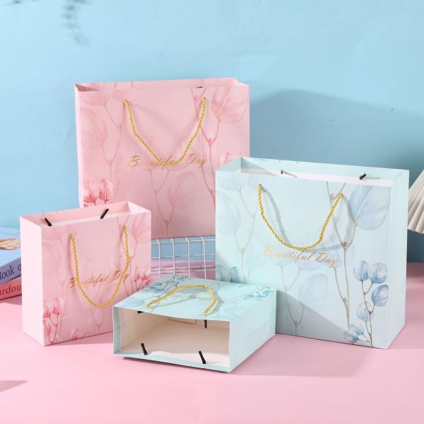 Customized Color Shopping Paper Bags White Cardboard Gift Bags For Festival Present