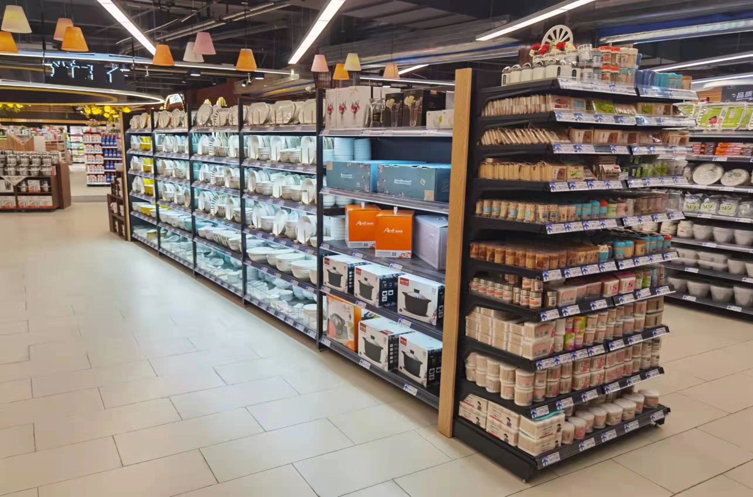 Double Sided Convenience Store Display Shelves Supermarket Shelving
