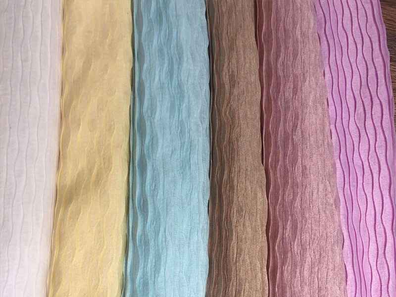 Lightweight 100-200gsm Crepe Suit Fabric Crinkle Woven Fabric Breathable