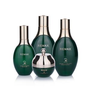 China 50ml 100ml 120ml Oval Green Glass Cosmetic Bottles Skincare Packaging Set For Skin Care on sale