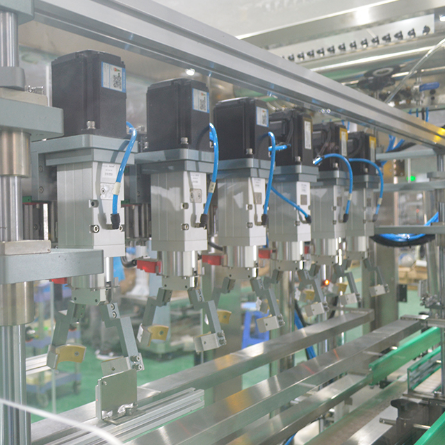 Plastic Packaging Material Used in 20 Nozzles Tracking Filling Machine for Shampoo