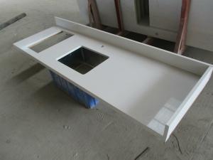 China Scratch Resistant Engineered Stone Kitchen Countertops 7 Mohs Hardness wholesale