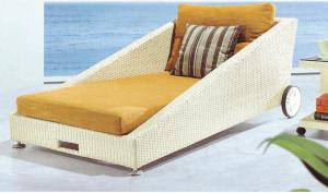 China 2 wheels waterproof fabric rattan sun lounger / daybed/ sunbed ---YS6000 wholesale
