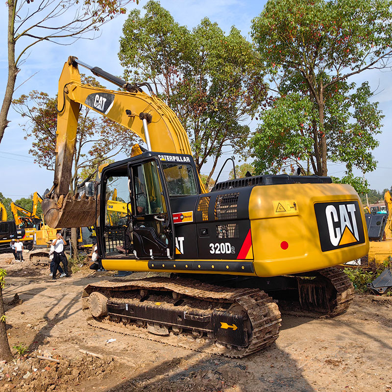 Used Caterpillar 320D Excavator 1m³ Bucket Capacity 103kw Rated Power High Efficiency