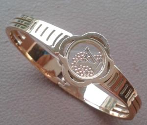 China 316L S.Steel Ladies 14K RGP PLATING Italy Paris Design ROUND LOCKET Style Bracelet Bangle wholesale