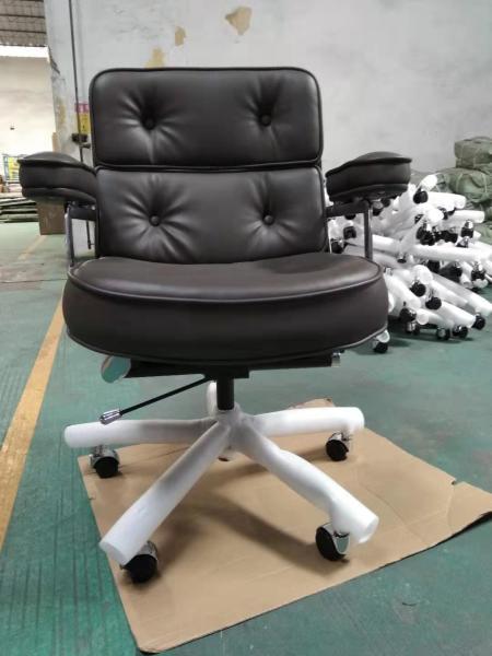 Low Back Leather Executive Desk Chair , Herman Miller Executive Chair For CEO /