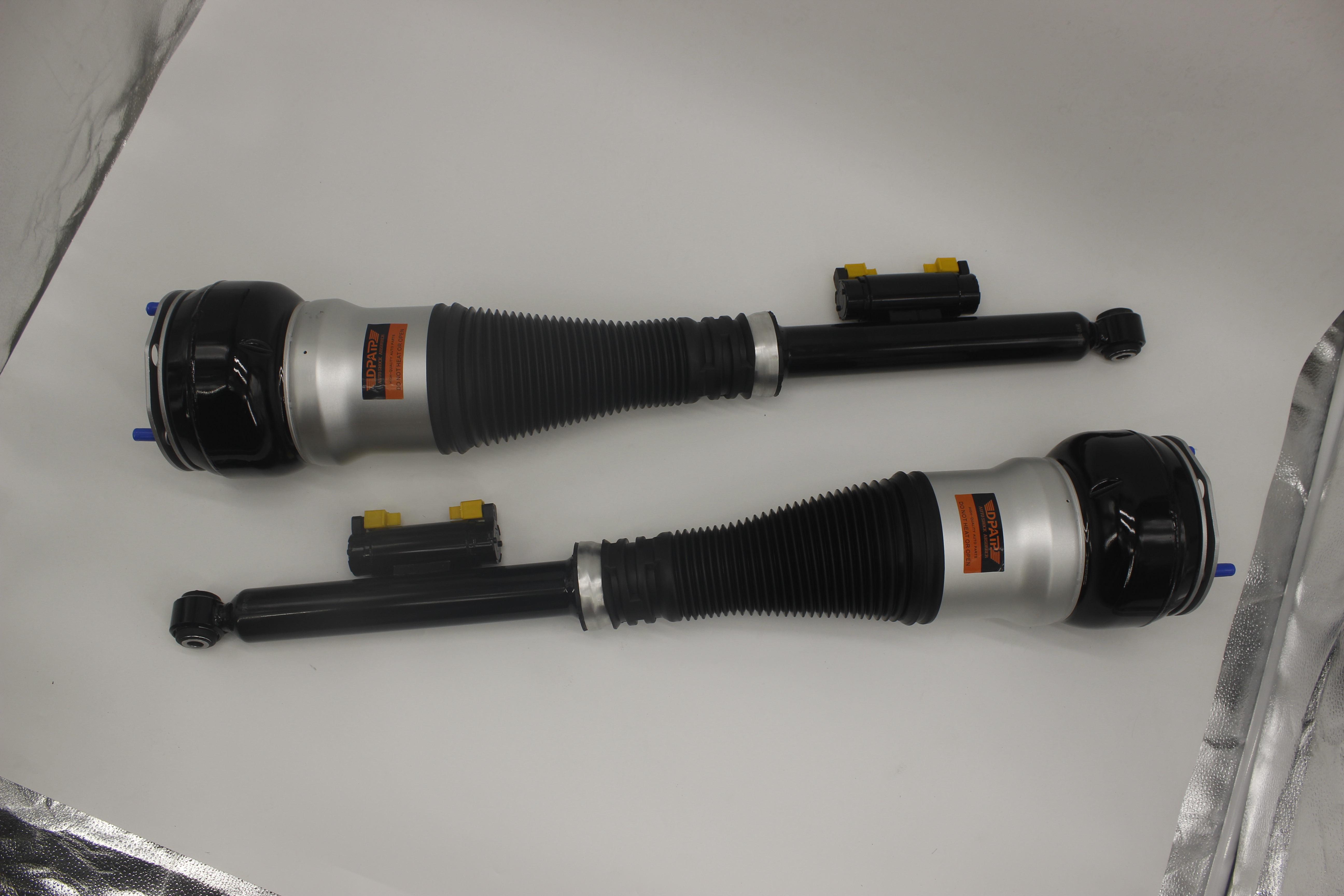 Rear Left Air Strut 2223207313 2223207413 for Mercedes-Benz W222 Maybach Babos MZM001MT