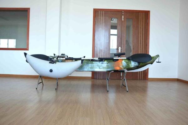 PE Material Kayak Fishing Boats , Roto Moulding Saltwater Fishing Kayak Single