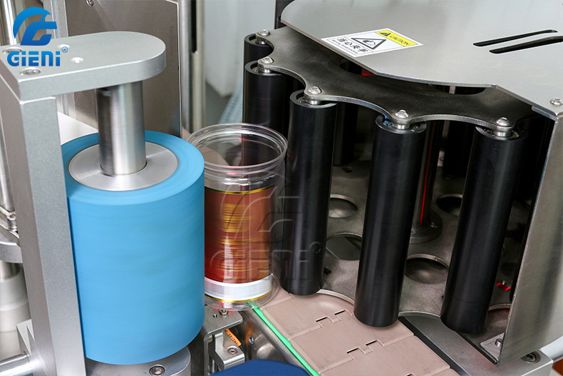 PLC Control Vertical Wrap Around Labeling Machine 0.5mm Accuracy