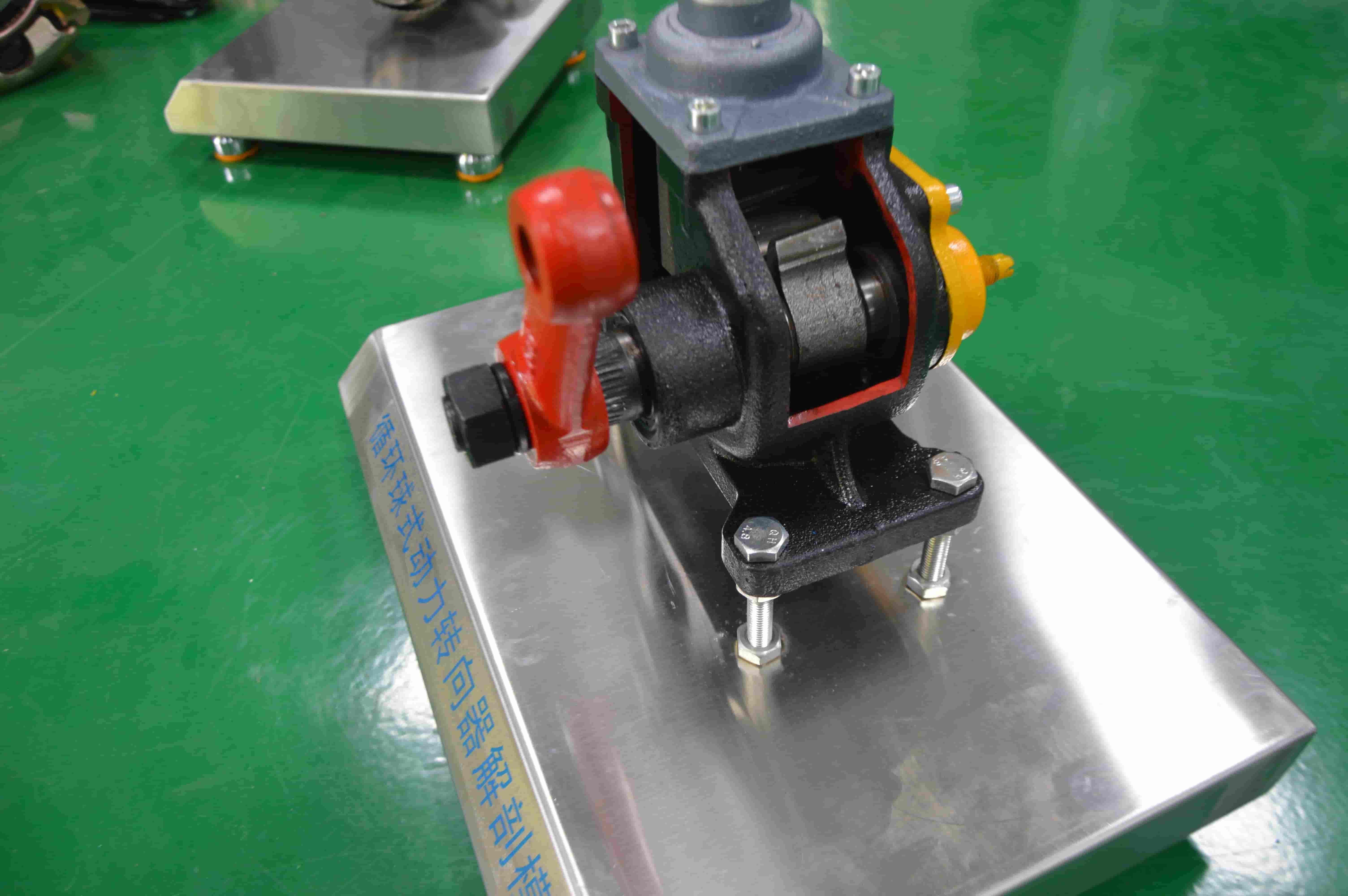 Educational Electric Power Steering Trainer Advanced Automotive Teaching Equipment