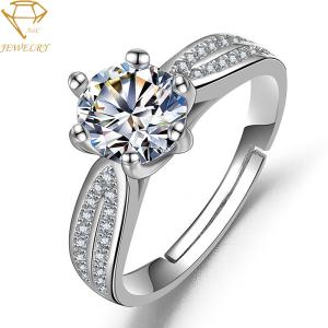 China Cubic Zirconia Silver Diamond Engagement Rings Shiny Polish wholesale