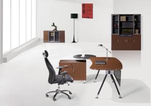 China Home Family Computer Desk Melamine With Faced Chipboard Material wholesale