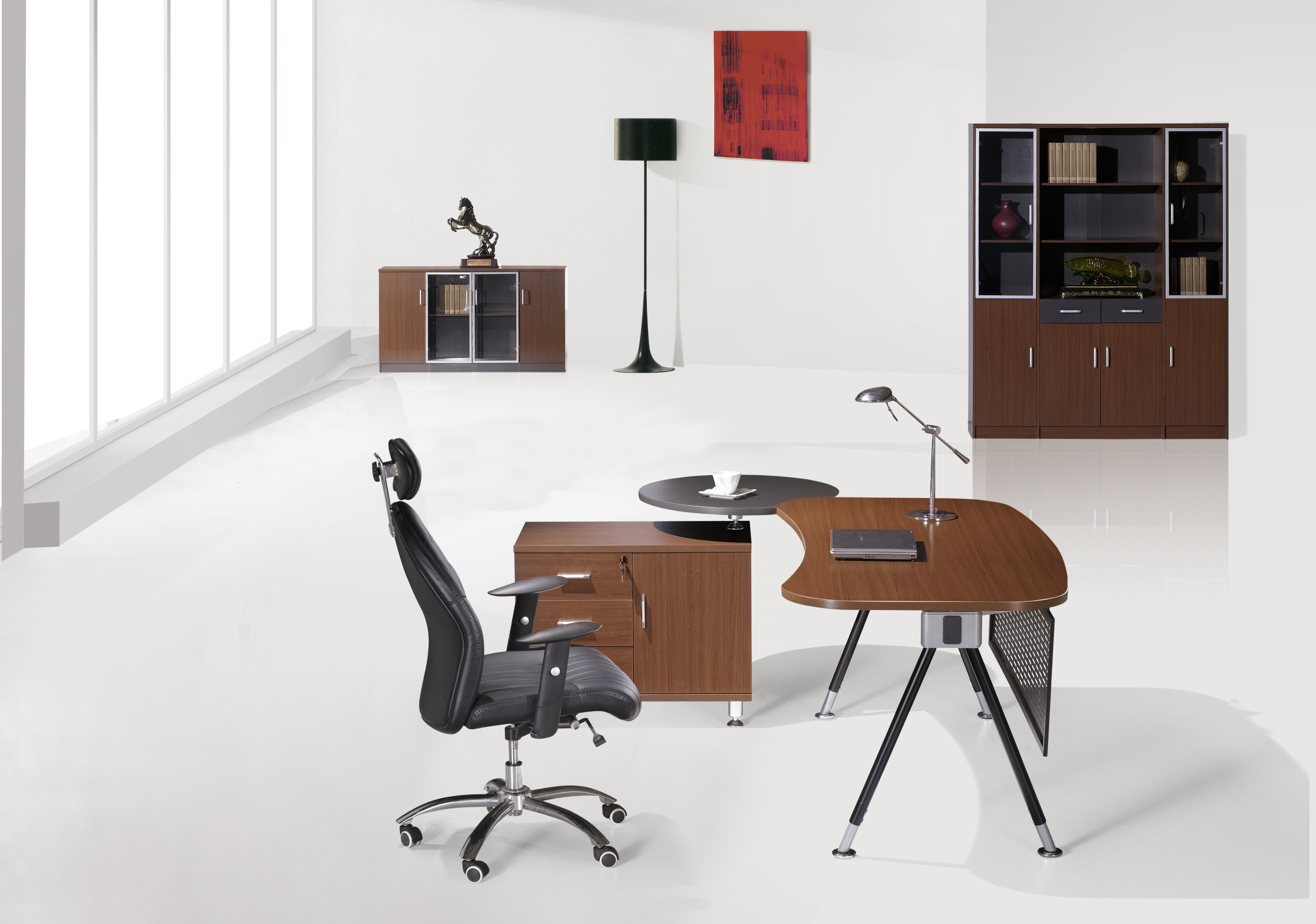 Home Family Computer Desk Melamine With Faced Chipboard Material Durable