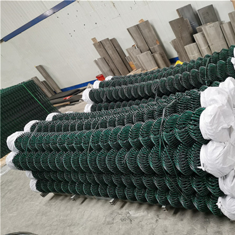 Silvery Diamond Wire Mesh Galvanized Chain Link Fence 50 Feet Length