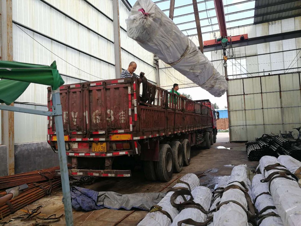 Hollow Mild Steel Pipe Tube Q235 Q345 Ss400 Square Seamless SHS RHS