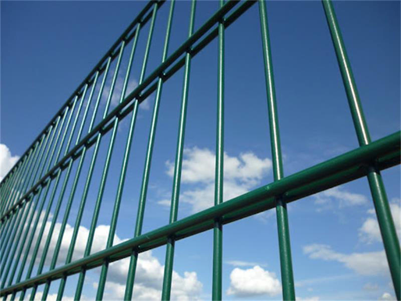 Square Galvanized Welded Wire Mesh Double wire Fencing Width 0.9-2.5m pvc coated wire mesh fence