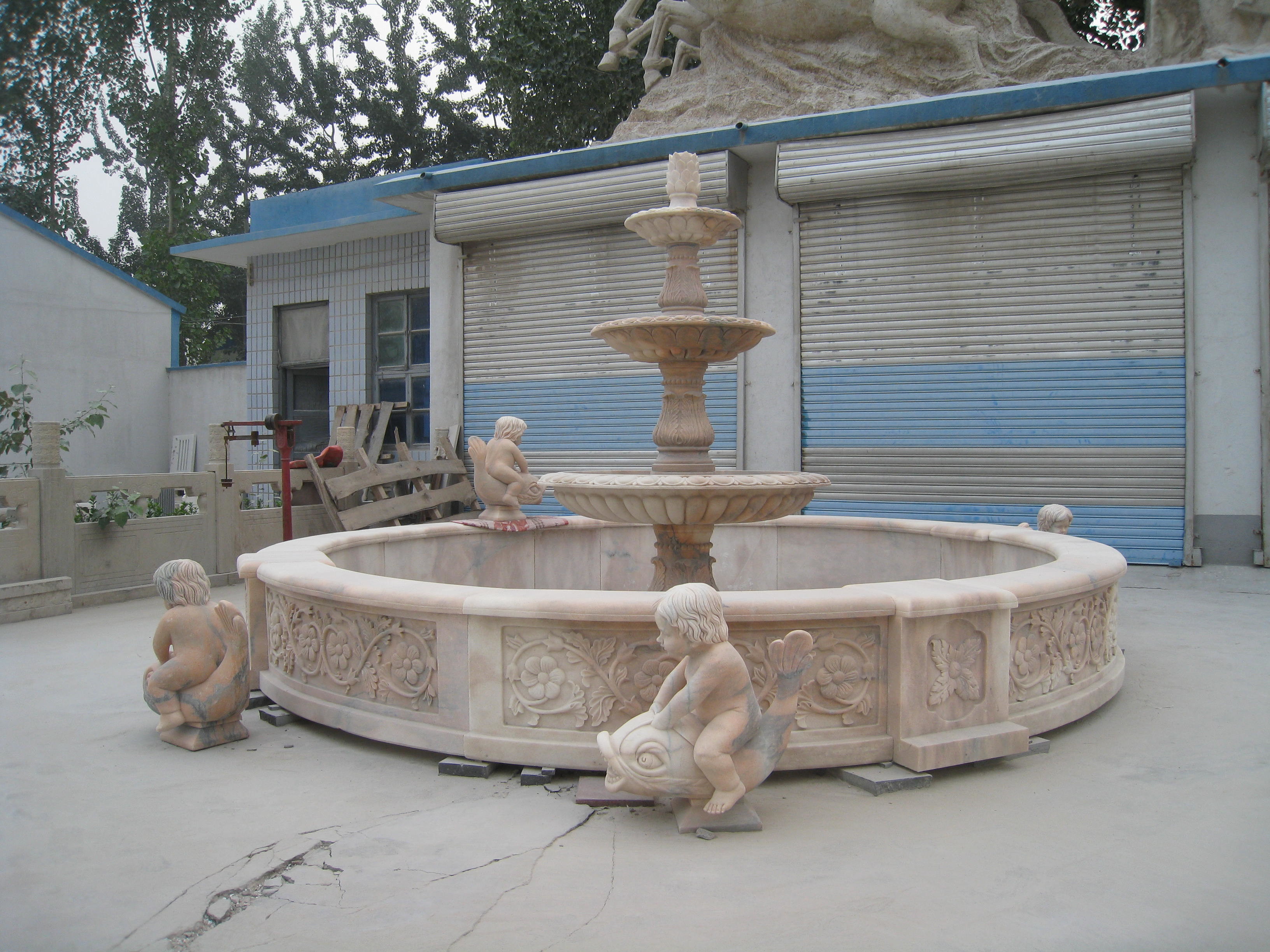 Flower Carved 4 Tier Stone Marble Pool Water Fountain