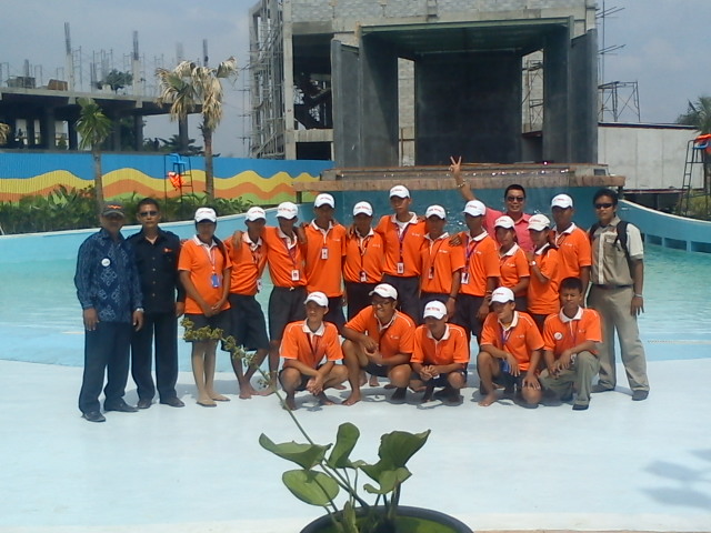 Indonesia Medan Water Park Project Adventruous Indoor Waterpark Equipment
