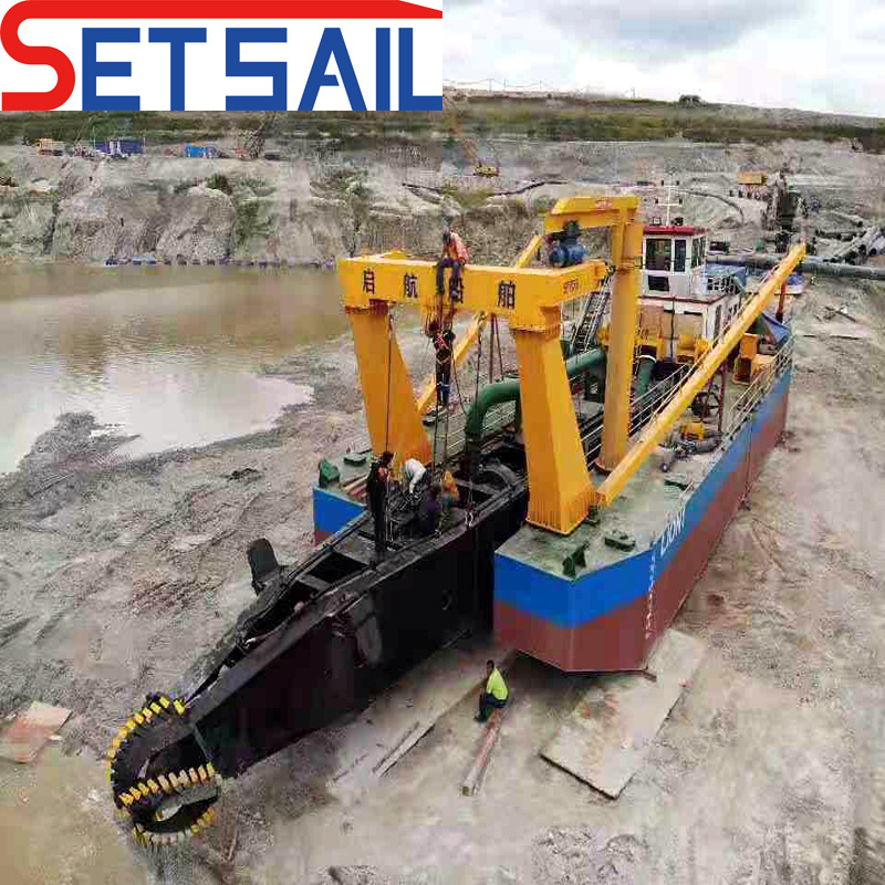 8 Inch Cutter Suction Dredge Sand Vessel with Anchor Boom