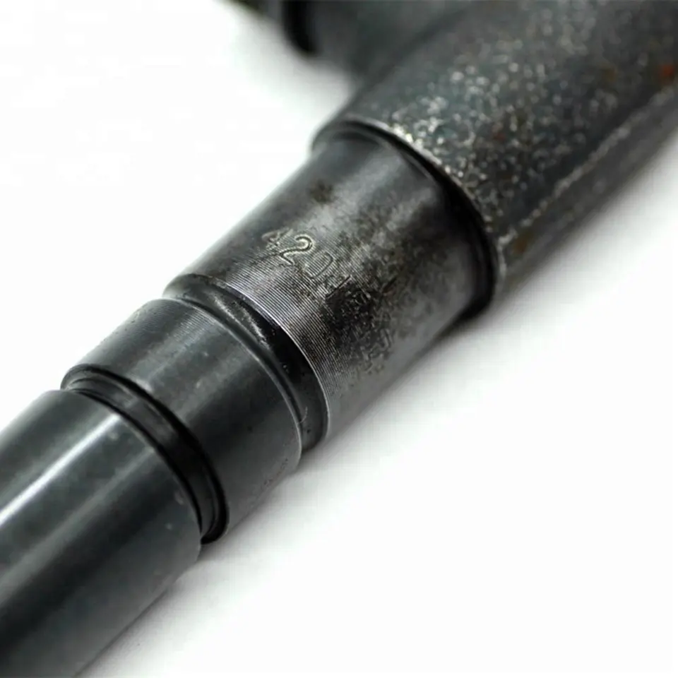 V2607 Engine Fuel Injector 1J550-53002 Rust Resistance For Kubota V2203