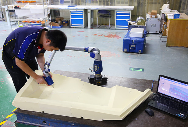 PMMA Plastic Car Body CNC Rapid Prototyping Custom Plastic Injection Mold