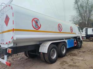 China 6X4 25000L Carbon Steel Tanker Truck for Oil Gas Diesel 351-450hp Manual Transmission wholesale