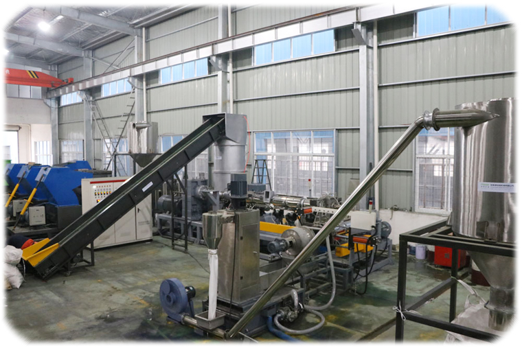 120kw 50hz Plastic Recycling Washing Line , 1500kg/H PET Washing Line