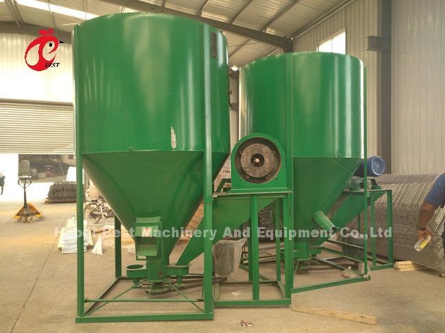 High Productivity Poultry Feed Making Machine For Poultry Chicken Farm Sandy