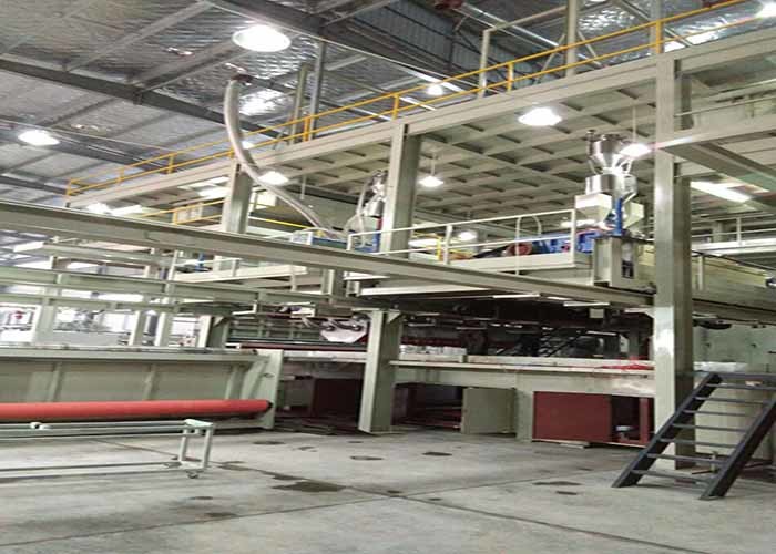1.6m 2.4m Meltblown Fabric Production Line For Surgical Clothes