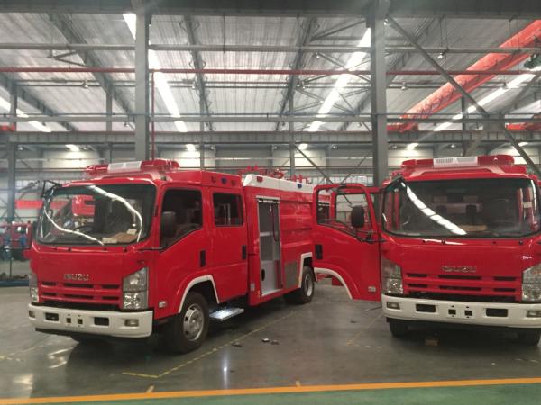 Quality Firefighting Rescue 4x2 Forest Fire Truck With 2000L Capacity for sale