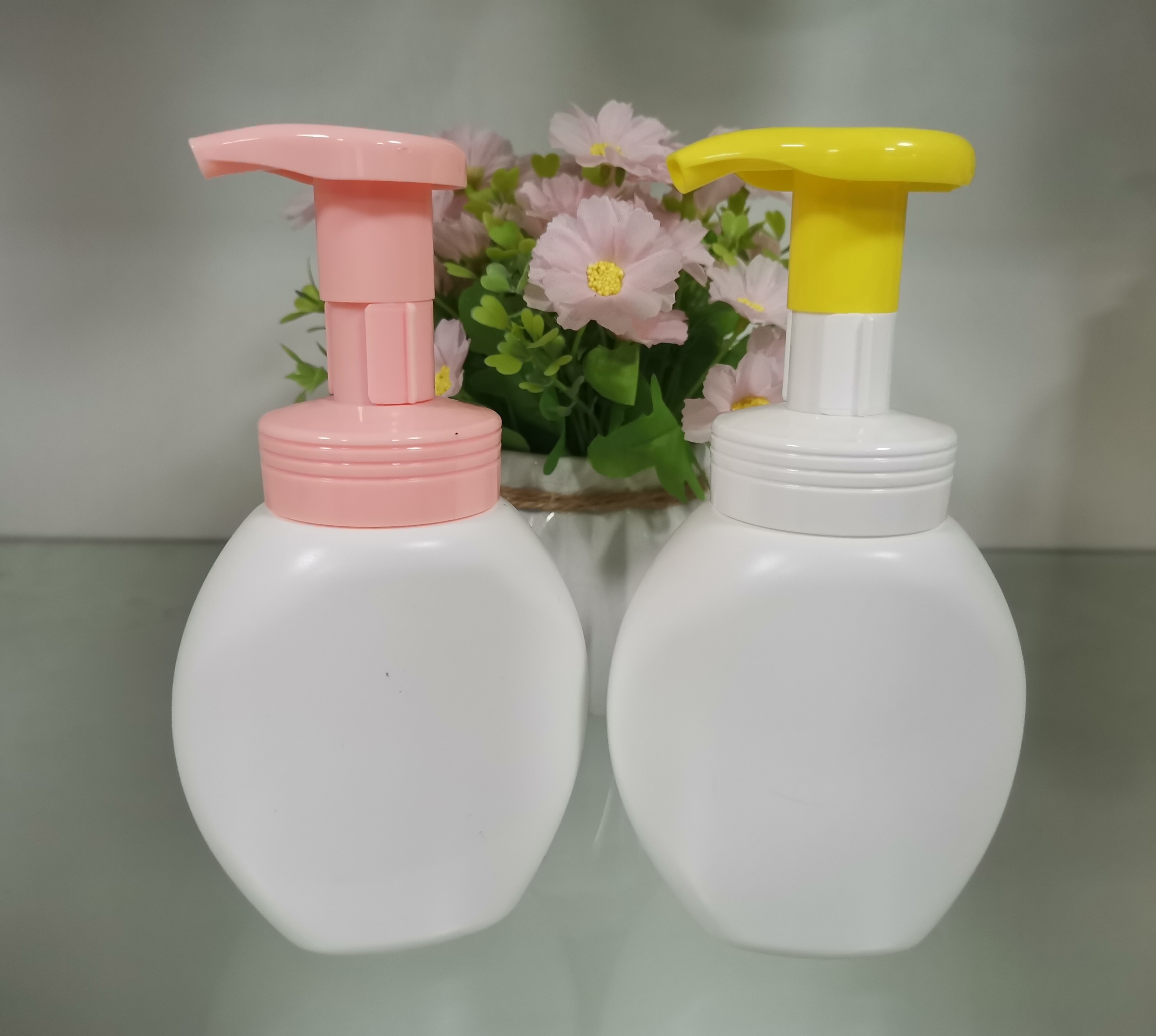Customized White Plastic Foam Pump With Transparent Housing For Bottles
