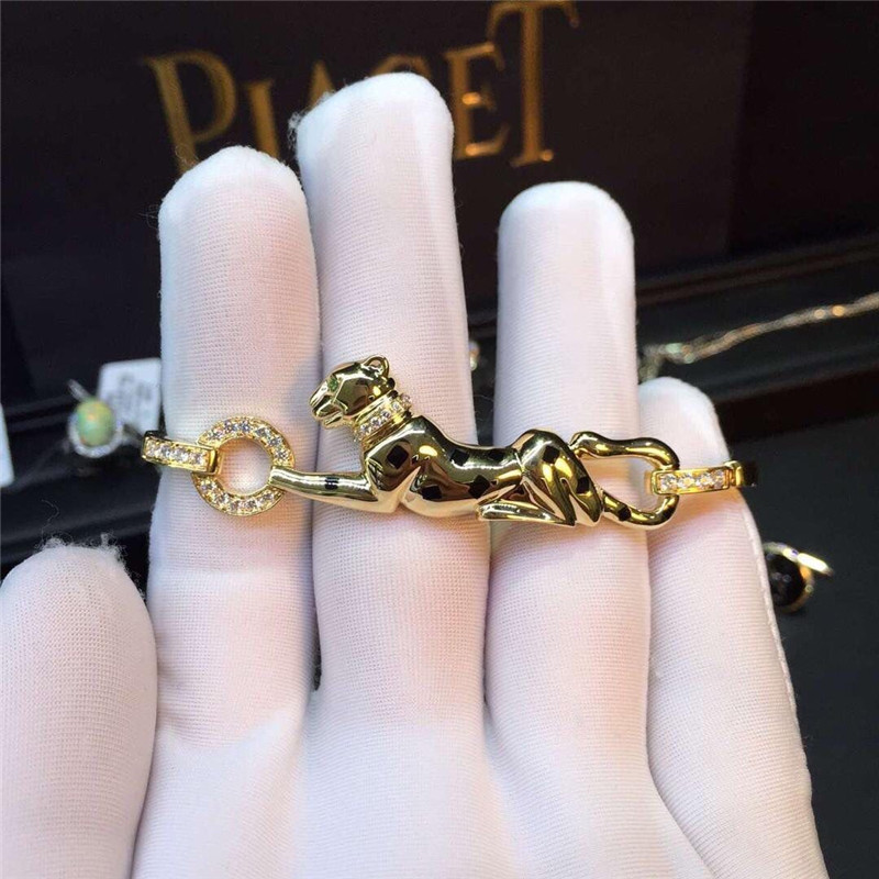 C Cheetah bracelet - showing the charm of courage, naughty or docile .18K gold jewelry factory shafle garnet, Onyx